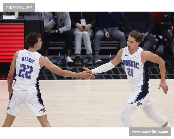 魔术核心小瓦格纳左脚踝严重扭伤，预计缺阵2至4周